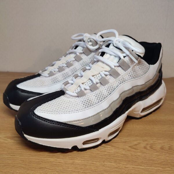 美品 大人気モデル NIKE AIR MAX 95 SE W29