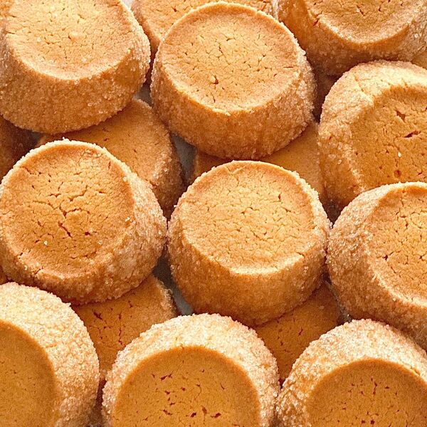濃厚バターのディアマンクッキー 厚焼きクッキー 16枚 よつ葉バター 手作りお菓子 食べ応え抜群 手作りクッキー 焼菓子
