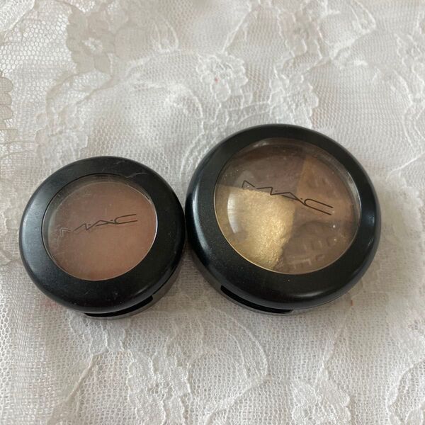 MAC スモールアイシャドウ テクスチャー、MACミネラライズアイシャドウ ゴールデンアワーズ