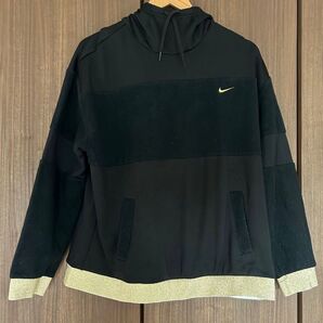 NIKE パーカー レディース ブラック ゴールド