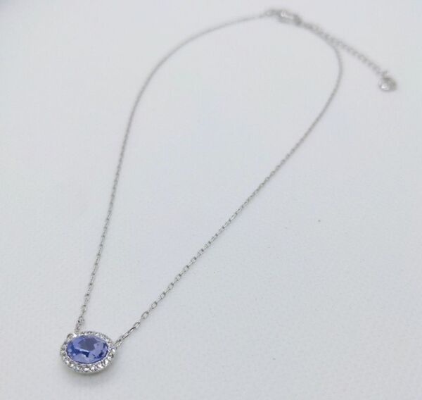 【美品、箱あり】スワロフスキー SWAROVSKI ペンダント Christie Ovalネックレス ブルー