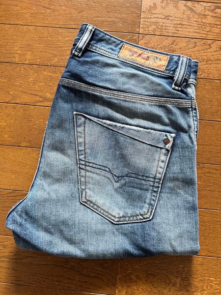 ディーゼルDieselデニムダメージショートパンツ