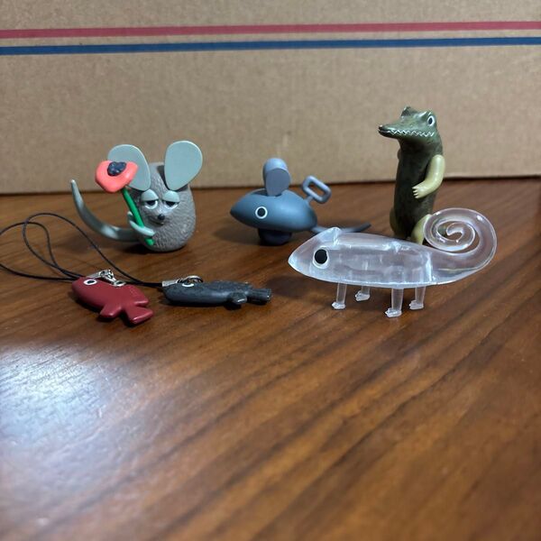 レオレオニ ガチャ フィギュア コレクション