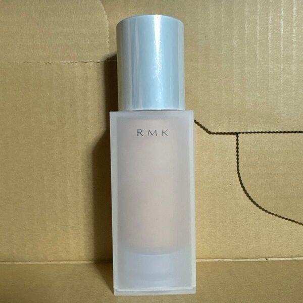 RMK ジェルクリーミィファンデーション 102
