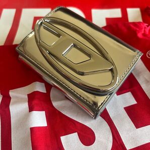 DIESEL 三つ折り財布 シルバー