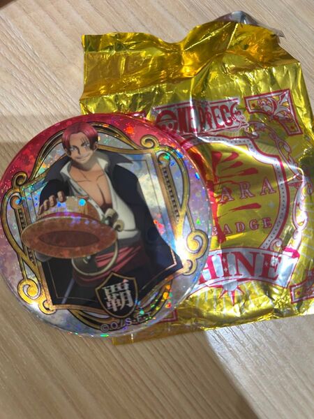ONE PIECE 輩缶バッジ シャンクス shine