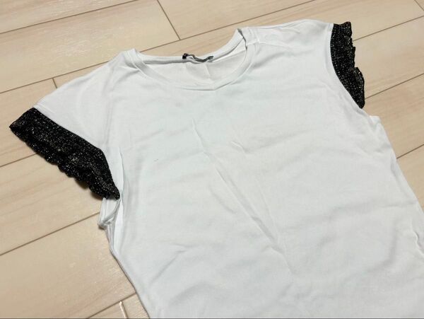 【ZARA】レディーストップス 袖フリル ホワイト ゴールド Mサイズ