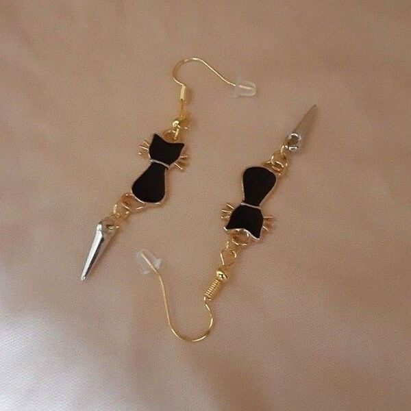 (美品)黒猫とコーンモチーフピアス2個セットNo.3