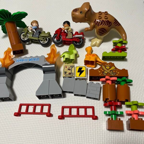 LEGO デュプロ 恐竜 ジュラシックワールド セット ティラノサウルス