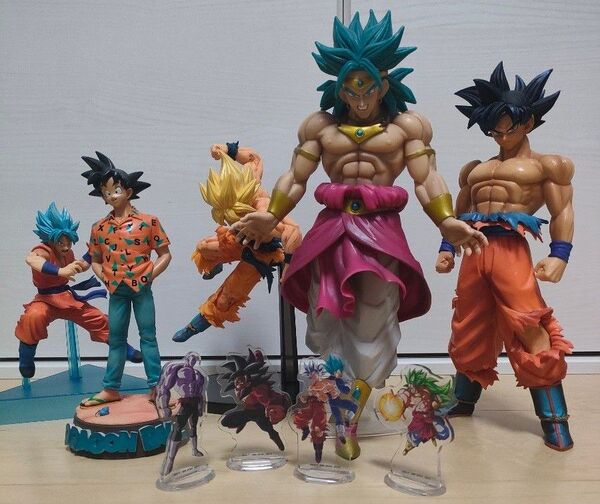 ドラゴンボール フィギュア 一番くじ 造形天下一武道会 孫悟空 ブロリー 青髪ブロリー アロハ悟空 アクリルスタンド