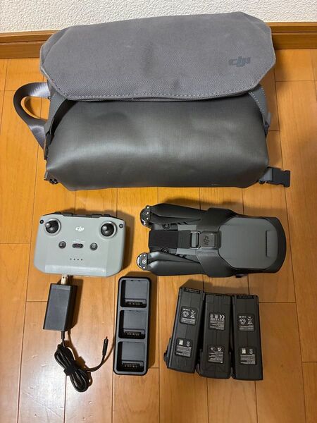 【中古美品】DJI Magic 3 Fly More コンボ (注:proでは無いです)
