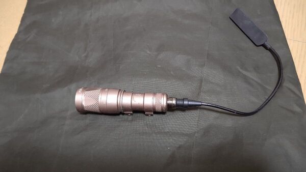 M300Cタイプ レプリカ ジャンク フラッシュライト SUREFIRE