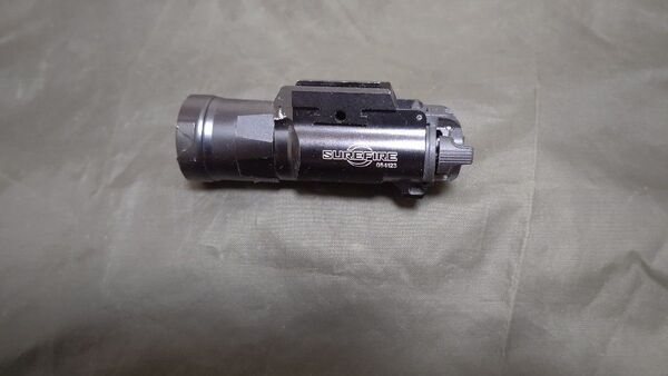 XH35 SOTAC フラッシュライト SUREFIRE X300 レプリカ