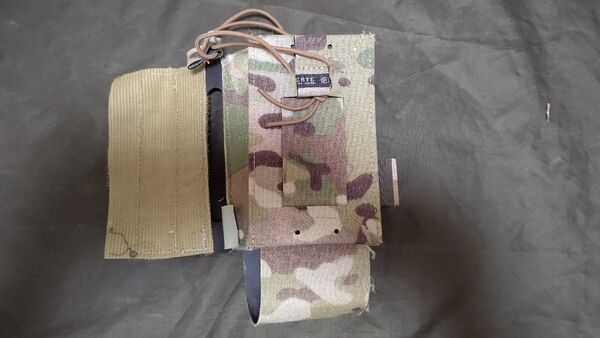 AirLite Configurable Radio Pouch Crye MULTICAM マルチカム LBT DEVGRU