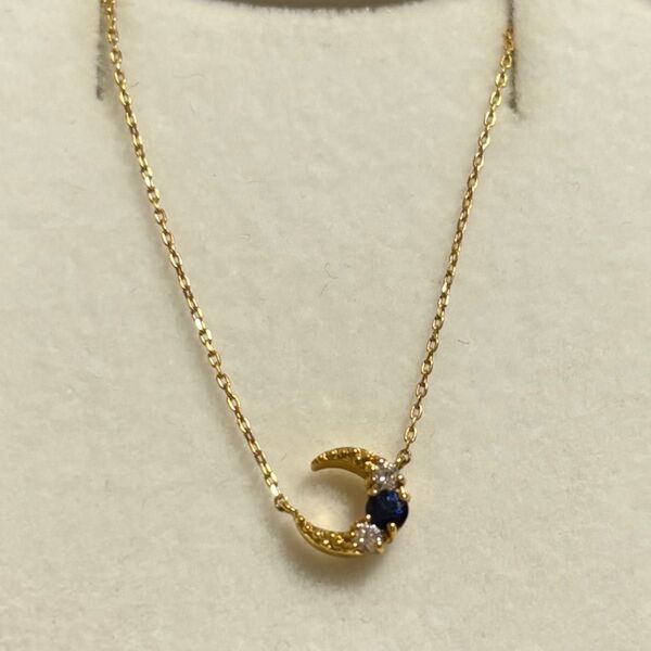 スタージュエリーSAPPHIRE MOON NECKLACE