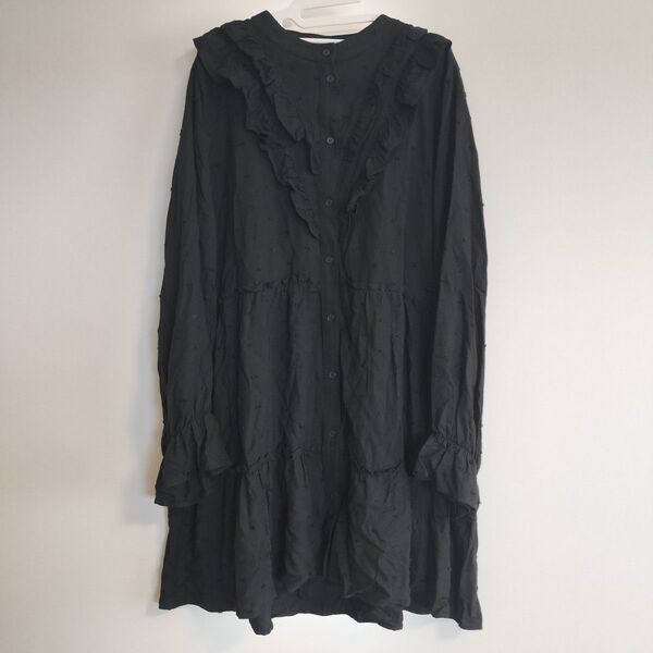 ZARA ザラ Lサイズ 大きいサイズ ゆったり 黒ブラック ノーカラー フリル ブラウス ボタンシャツ チュニック 長袖