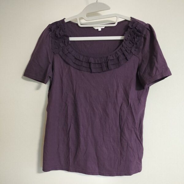 TO BE CHIC トゥービーシック 2 Mサイズ パープル紫 花飾り フリル 半袖カットソー トップス Tシャツ 上品