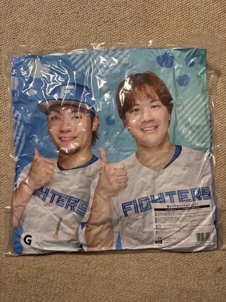 【新品未開封】伊藤伏見 ファイターズ 推しペアクッションFAV 非売品 日ハム