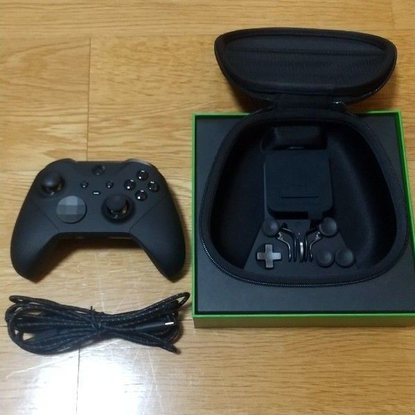 【中古品】Xbox Elite ワイヤレス コントローラー シリーズ 2