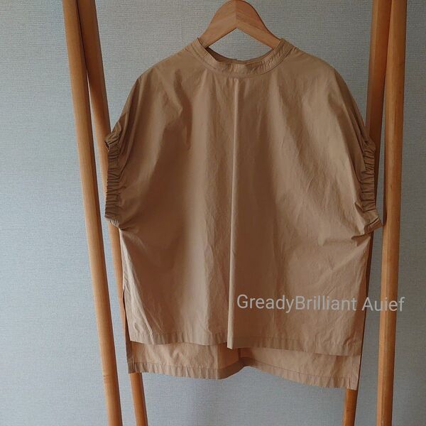 GreadyBrilliant Auief グレディブリリアン フレンチスリーブ袖トップス