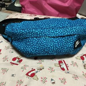 NIKE ウエストポーチ 男女兼用 中古品