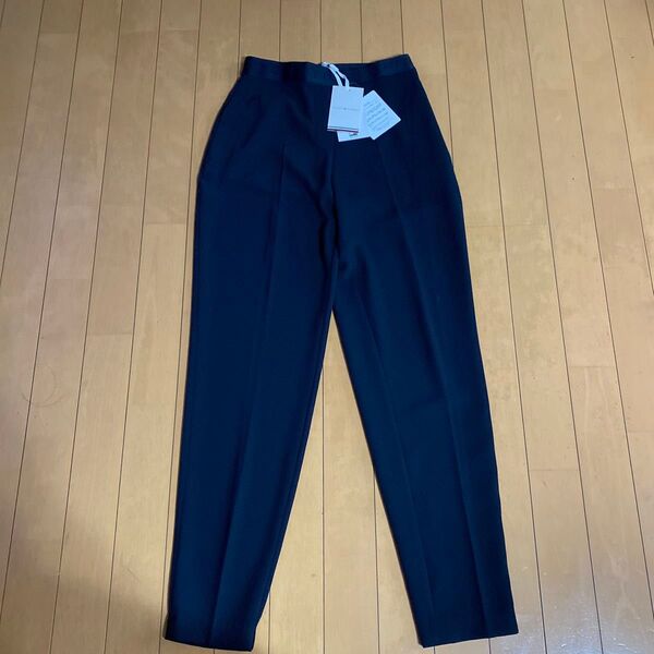 TOMMY HILFIGER テーバードパンツS