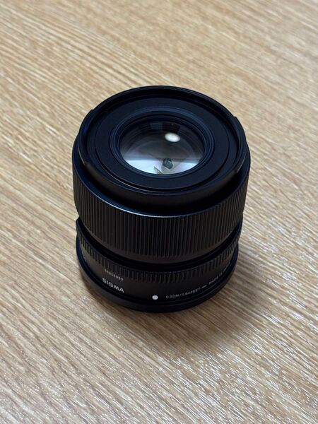 SIGMA 90mm F2.8 DGDN Lマウント