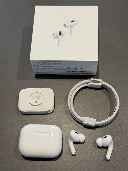 ほぼ新品一回のみ使用Apple AirPods Pro 2 USB-C