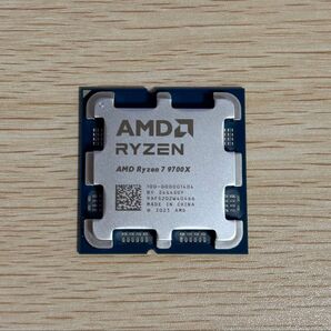 新品 AMD Ryzen 7 9700X バルク品