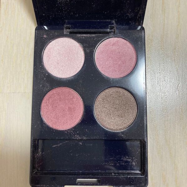 エスティローダーESTEE LAUDERアイシャドウパレットコスメ 4色