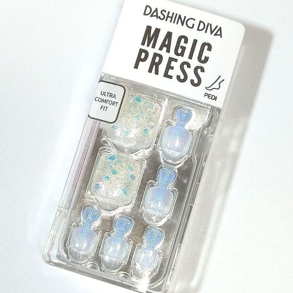 日本未発売品 144 Dashing Diva ダッシングディバ マジックプレス ネイルチップ 付け爪 1秒ジェルネイル