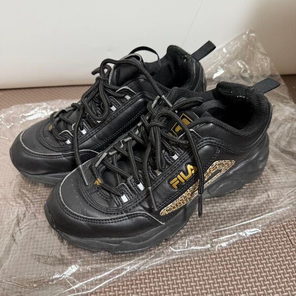 FILA フィラ スニーカー ブラック ヒョウ柄 レオパード柄 22.5cm