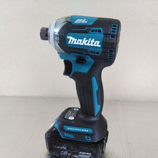 マキタ インパクトドライバー TD170D