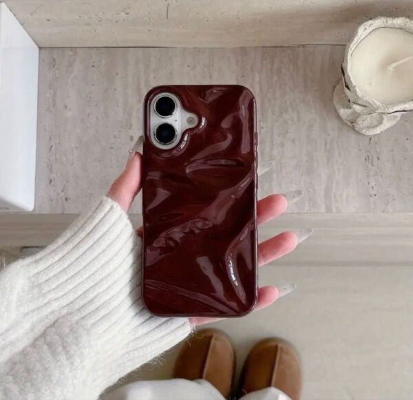 iPhone16Plus アイフォン16プラス TPU 耐衝撃 ちょっと変わったデザインですが使い方によっては お洒落 御品物