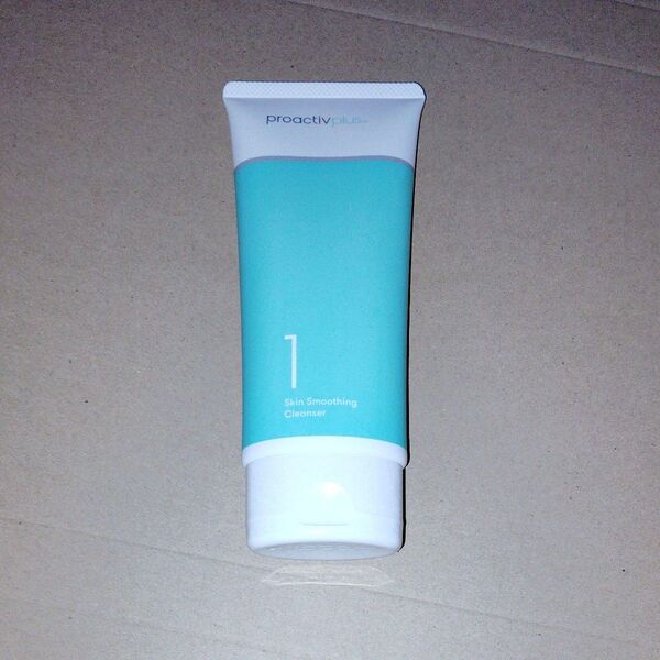 プロアクティブ proactiv スキンスムージングクレンザー 180g