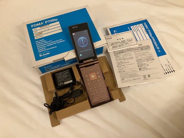 電源確認済み docomo p705 ガラケー 箱あり 携帯電話 ドコモ 初期化済み