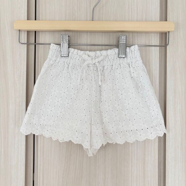 【キッズ 92cm】ZARA baby ザラベビー エンブロダイリー ショートパンツ ホワイト