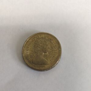 古銭 硬貨 アンティーク 1ポンド