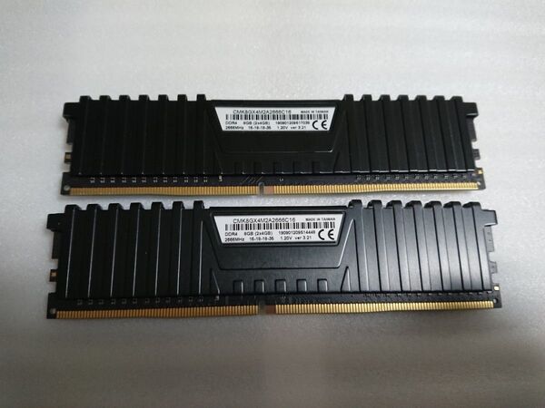 CORSAIR PC4 2666MHz(DDR4) 4GB×2 合計8GB デスクトップPC用メモリ 動作品