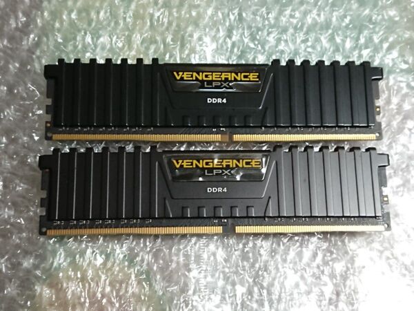 CORSAIR DDR4 2666MHz(PC4 21300)8GB×2 合計16GB デスクトップPC用メモリ 動作品
