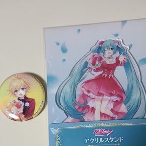 初音ミク ファミマコラボアクスタ+鏡音レン 缶バッジ