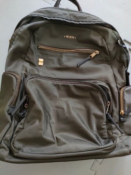 TUMI ヴォヤジュール カーソン バックパック VOYAGEUR Carson Backpack ブラウン寄りのカーキ色