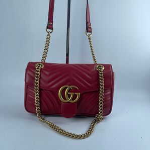 GUCCI GGマーモント チェーンショルダーバッグ レッド