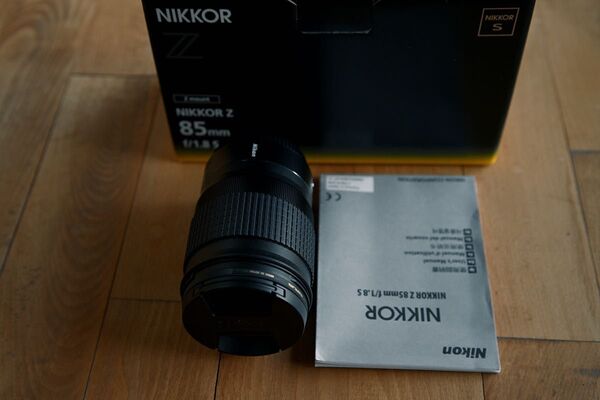 NIKKOR Z 85mm f/1.8 S 単焦点レンズ 保護フィルター付き
