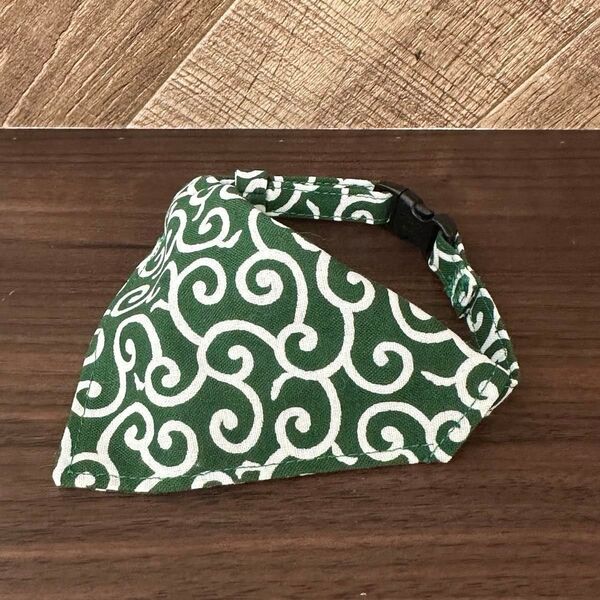 【猫用首輪】バンダナ風 唐草模様 ハンドメイド