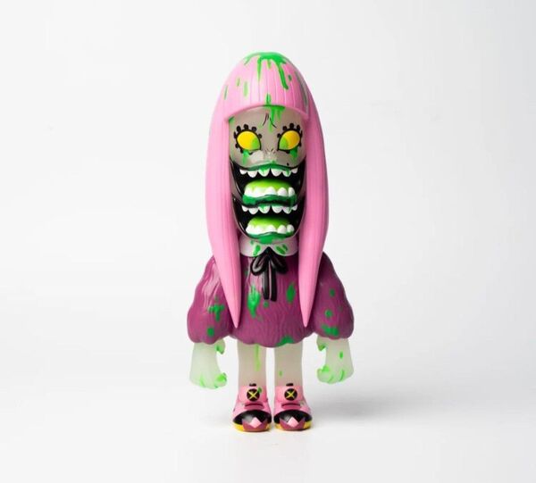 GRAPE BRAIN 二口裂け女 ゲラゲラ GERO GERO ソフビ
