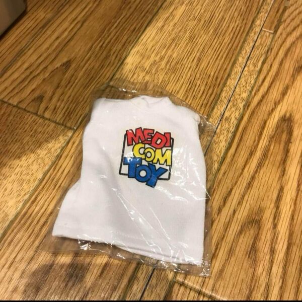 メディコムトイ ドール用 Tシャツ