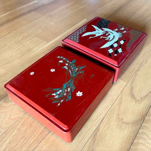 内祝咲耶 重箱二段 お重 じゅうばこ 朱 二羽鶴 紅葉 楓 もみじ 和柄 日本 漆器 漆塗り 漆芸