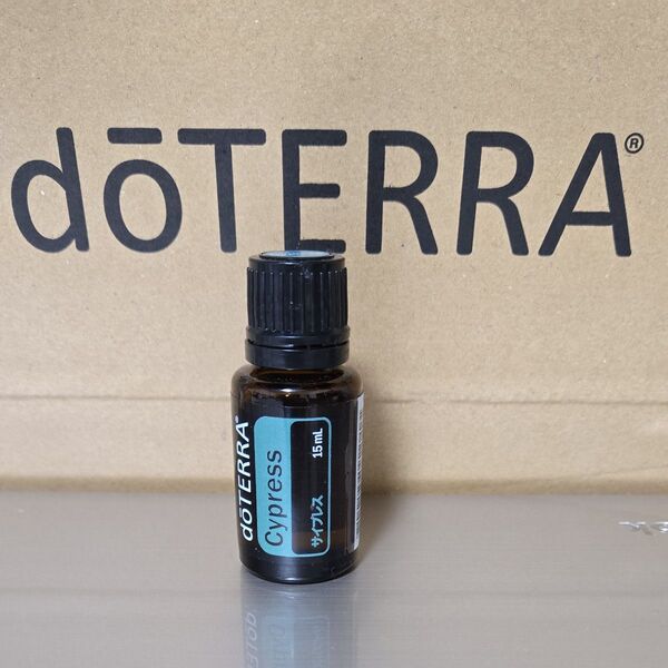 doTERRA サイプレス 15ml エッセンシャルオイル 新品未開封