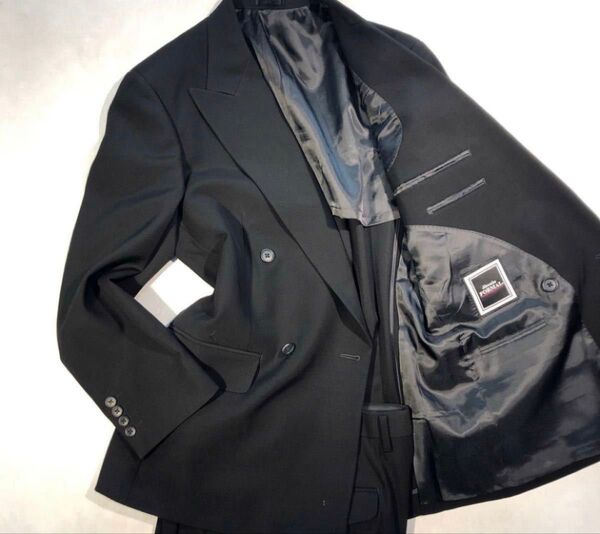新品【サイズA7 XL★真っ黒 礼服】4Bダブルスーツ メンズスーツ ブラックフォーマル 背抜き ノーベンツ 喪服 冠婚葬祭